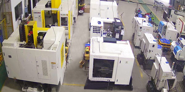 巨偉鈦業專注于鈦合金方塊、鈦合金餅、鈦合金環、鈦合金法蘭等鈦鍛件的研究及生產，產品性能穩定，應用廣泛。